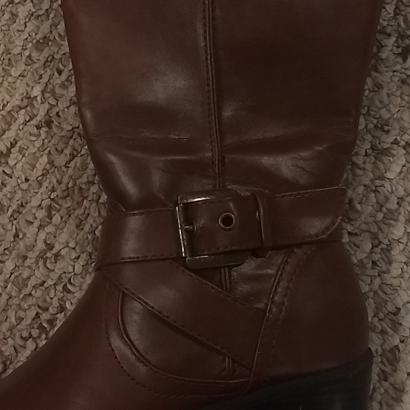 Faux leather boots - Picture 3 of 4